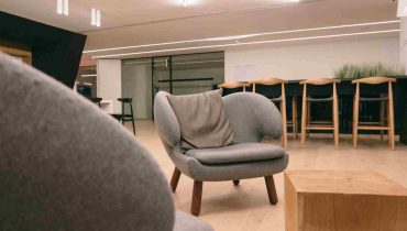 photo-1506664453913-f326aa81f54d-1024×683