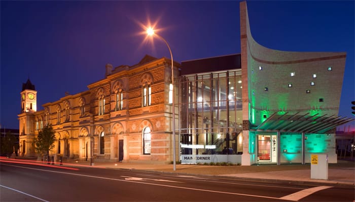 The Main Corner and Riddoch Art Gallery